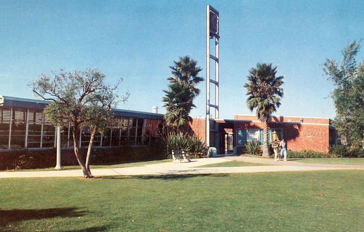 Orange Coast College campus