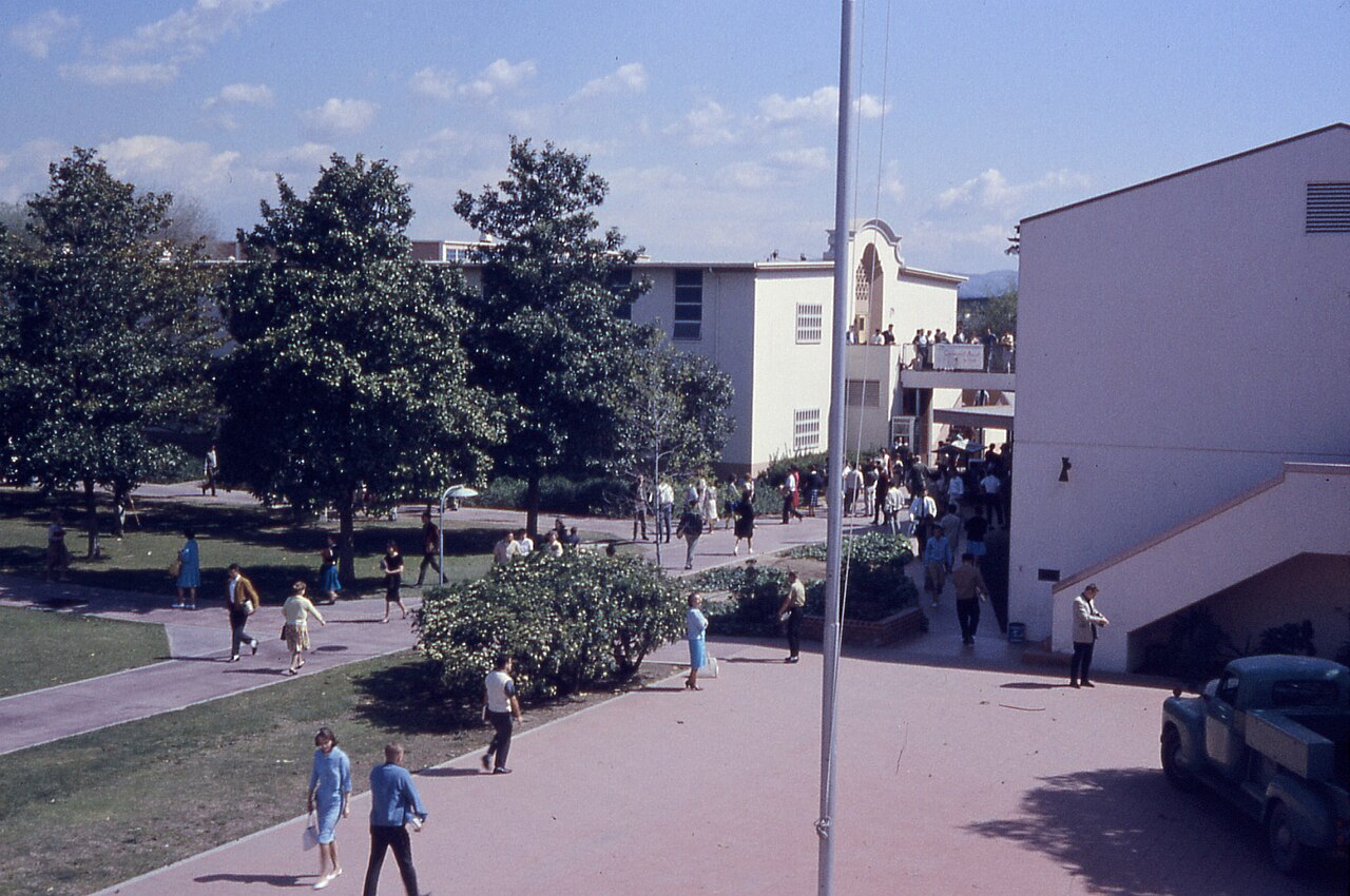 Fullerton College campus